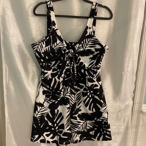 Romper, black and white